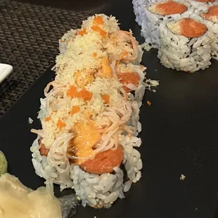 Volcano roll and spicy salmon roll