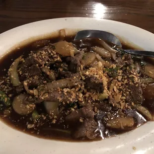 B13. Pad Kra Tiem Prik Thai with Beef