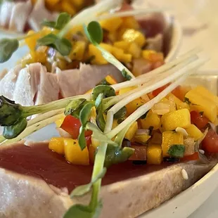 Tuna Tataki with Mango Salsa Ponzu