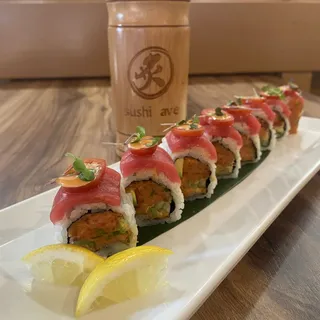 Kimchi Maguro Roll