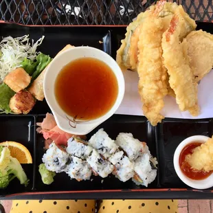 Dinner Bento - tempura &amp; Crunchy Salmon Roll