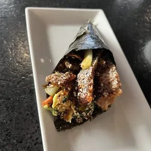 Salmon Skin Handroll