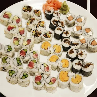 sushi and sashimi, interior