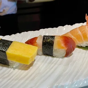 Tamago. Hokigai. Sake.