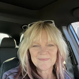 Tammi N.