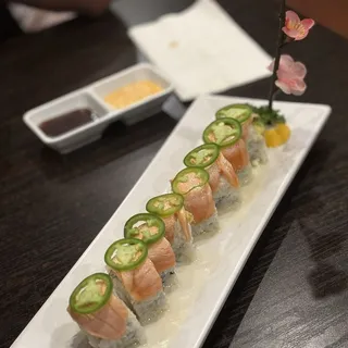 Seared Salmon Roll