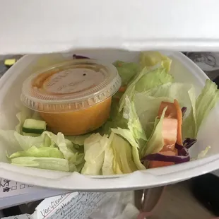 Salad with ginger to go