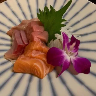 Small mix Sashimi 9-10pc