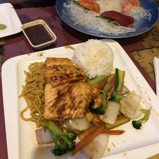 L6. Salmon Hibachi Lunch Special