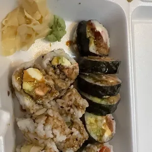 The sushi smell like raw fish. I take one bite of the sushi is very bad ! Never order from this place anymore just wasting my money.