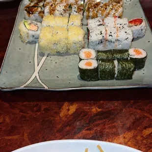 Noodle 23. Salmon Roll 27. Spicy Tuna Roll with Crunch