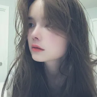 Anya B.