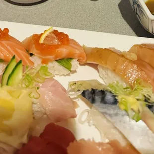 Hokkaido sushi nigiri, Shiro maguro, saba, hamachi, red tuna! All delicious!