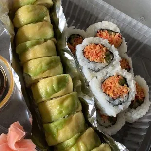 Oceans green roll &amp; spicy crab roll