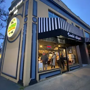 the outside of a sushi chiyo