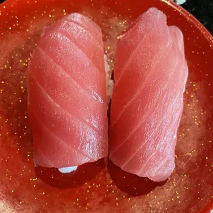 Maguro nigiri