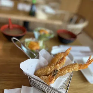 Appetizer shrimp tempura
