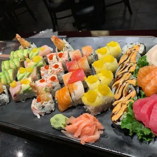 S28. Sexy on the Beach Special Roll