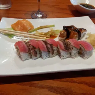 Pepper Tuna (Custom Roll) + Eel + Assorted Sashimi