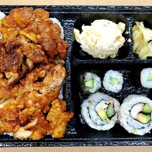 Garlic Chicken Bento ($7.95) from Sushi Company. Da buggah is WINNAH's! I don't know why I don't come here more often. Food is Excellent!