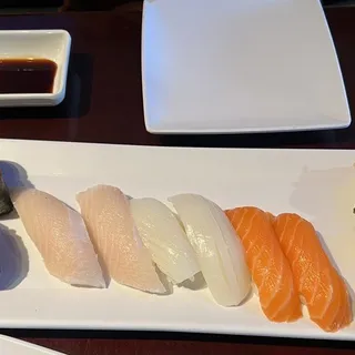 Salmon Egg (Ikura) Sushi