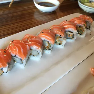 SALMON SCALLOP ROLL