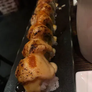 27.50 Special HIDDEN DRAGON ROLL