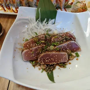 Tuna tataki, so good!