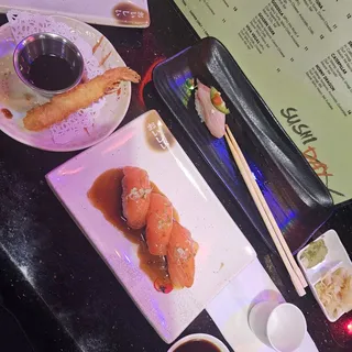 5. Garlic Salmon Nigiri