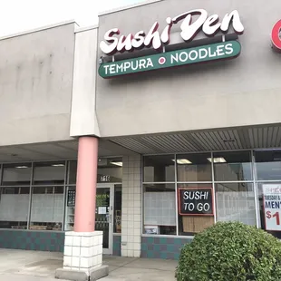 the outside of a restaurant