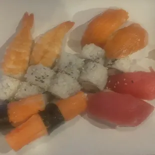 Sushi Sampler
