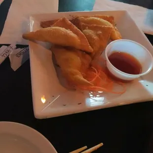 Cream cheese wontons