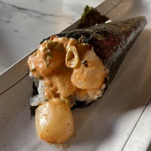 Spicy Scallop Handroll