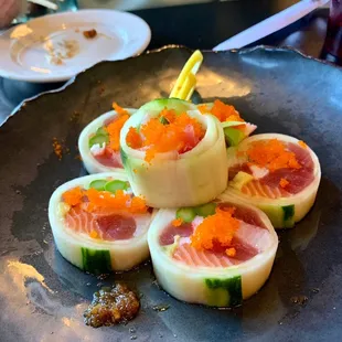 Eating healthy? Ask for cucumber or seaweed wrap instead of rice.