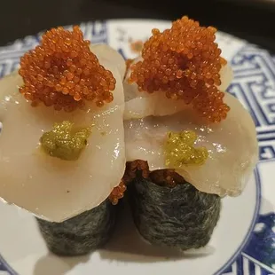 Gunkan Sushi: Hokkaidō Hotatè/scallops, Amaèbi/sweet shrimp roe, Yuzu Koshō/Japanese citrus, green chlle paste.