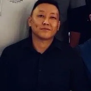 Hojin L.