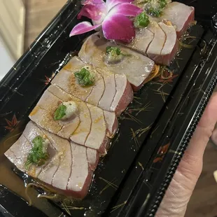 Tuna tataki