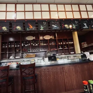 The sushi bar at Sushi En