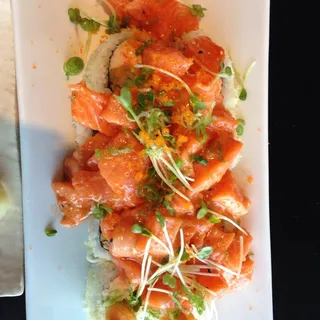 Cass Spicy Salmon Roll