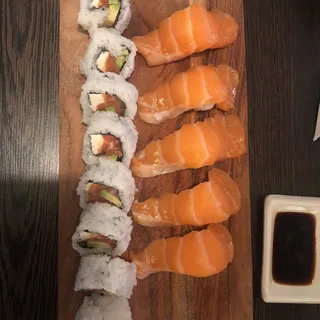 Salmon Sushi