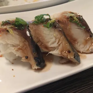 Mackerel Sushi
