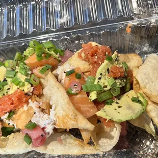 Poke nachos