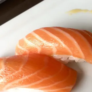 Salmon Sushi