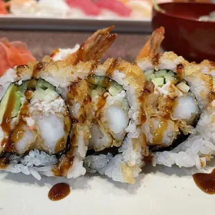 Crunch roll - good but rolled loose and fell apart