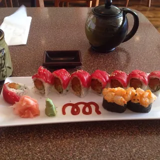 Spicy Scallop Sushi