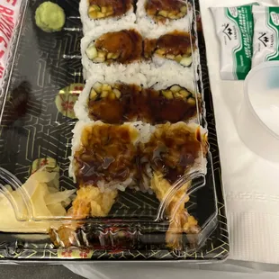 Shrimp tempura roll