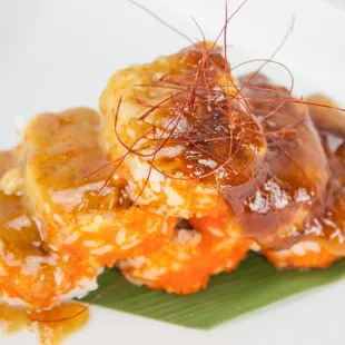 chicken wings and fried chicken, food