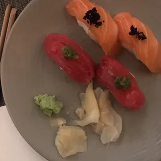 Tuna Nigiri