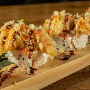 All star  Fried tiger shrimp, wrapped Soy paper with crabmeat and sp tuna