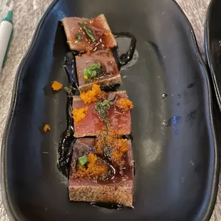 Black Pepper Tuna Tataki (D)